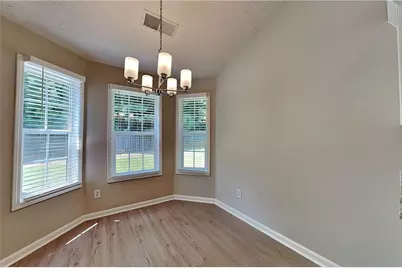 638 Castlebrooke Way, Lawrenceville, GA 30045 - Photo 6
