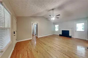 804 Oak Trce, Woodstock, GA 30189 - Photo 4