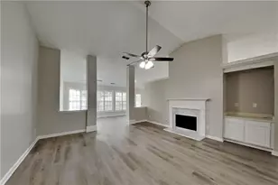 2070 Charleston Oak Cir, Lawrenceville, GA 30043 - Photo 2