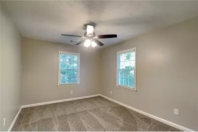 2709 Hawk Drive NE, Marietta, GA 30066 - Photo 12