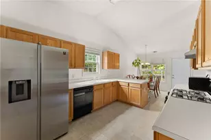 8980 Plantation Bend Tr, Gainesville, GA 30506 - Photo 10