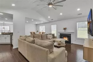 7020 Greenridge Dr, Loganville, GA 30052 - Photo 4