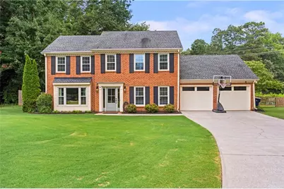 663 Parkcrest Place NE, Marietta, GA 30068 - Photo 2