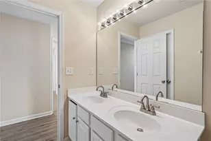 8080 Friarbridge Dr, Suwanee, GA 30024 - Photo 38