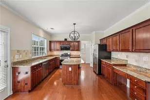 8080 Friarbridge Dr, Suwanee, GA 30024 - Photo 18