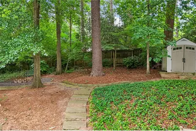 579 N Superior Avenue, Decatur, GA 30033 - Photo 30