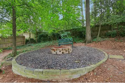 579 N Superior Avenue, Decatur, GA 30033 - Photo 28