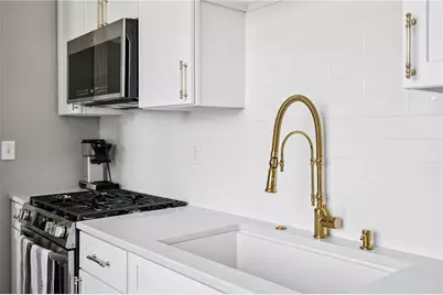 2626 Peachtree Road NW #1104, Atlanta, GA 30305 - Photo 12
