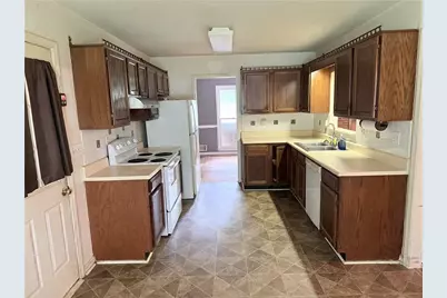 4770 Kensington Lane SE, Conyers, GA 30094 - Photo 10