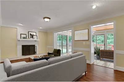 2020 Heatherdale Lane SW, Marietta, GA 30064 - Photo 10