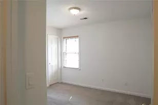 3932 Millwood Ln NW, Lilburn, GA 30047 - Photo 20