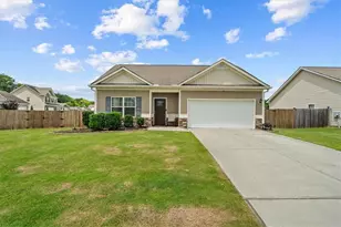 207 Heritage Dr, Calhoun, GA 30701 - Photo 1