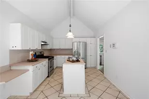 2516 Lorne Ct SW, Marietta, GA 30064 - Photo 10