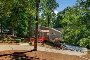 1981 Kinridge Rd, Marietta, GA 30062 - Photo 44