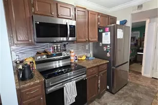 904 Garden Ct, Sandy Springs, GA 30328 - Photo 12