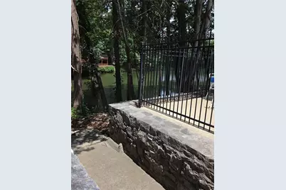 904 Garden Court, Sandy Springs, GA 30328 - Photo 20
