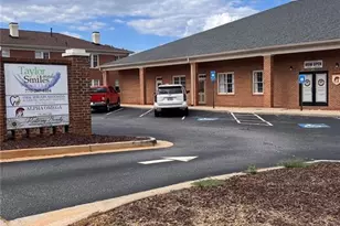 305 S Broad St, Monroe, GA 30655 - Photo 1