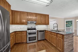 1364 Bywood Ct, Suwanee, GA 30024 - Photo 10