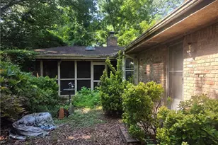 938 Rockbridge Way, Norcross, GA 30093 - Photo 2