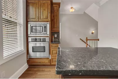 3026 Eltham Place, Decatur, GA 30033 - Photo 8
