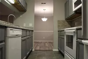 204 Warm Springs Cir, Roswell, GA 30075 - Photo 6