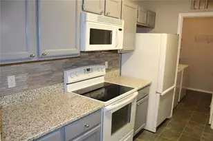 204 Warm Springs Cir, Roswell, GA 30075 - Photo 2