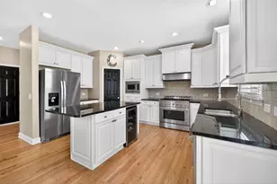 4207 Wyndam Hill Dr, Suwanee, GA 30024 - Photo 4
