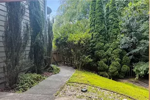 3040 Goldmist Dr, Buford, GA 30519 - Photo 14