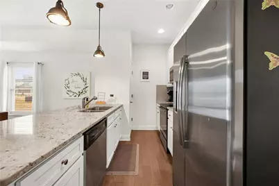 617 Chestnut Street, Hapeville, GA 30354 - Photo 10