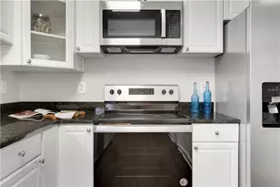 2431 Woodside Way, Chamblee, GA 30341 - Photo 12