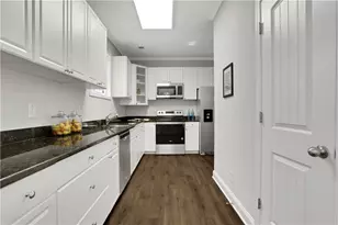 2431 Woodside Way, Chamblee, GA 30341 - Photo 10