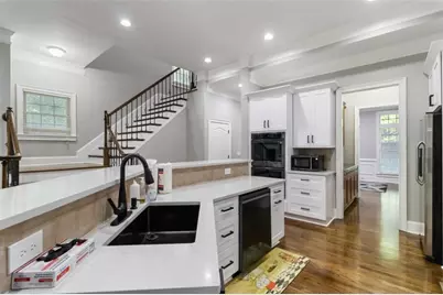 4280 Kingston Gate Cove, Atlanta, GA 30341 - Photo 10