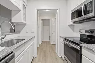 307 Barrington Hills Dr, Sandy Springs, GA 30350 - Photo 10