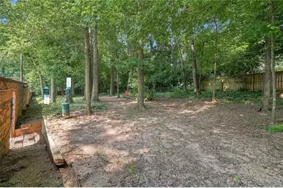 4282 Roswell Road NE #E2, Atlanta, GA 30342 - Photo 22