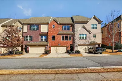 1902 Glen Ivy #19, Marietta, GA 30062 - Photo 4