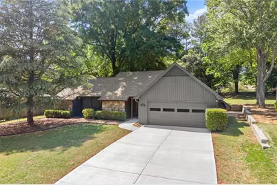 20 Sweetwood Court, Roswell, GA 30076 - Photo 2