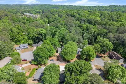 20 Sweetwood Court, Roswell, GA 30076 - Photo 10