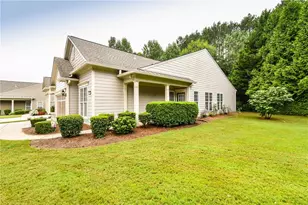 6243 Longleaf Dr, Hoschton, GA 30548 - Photo 4
