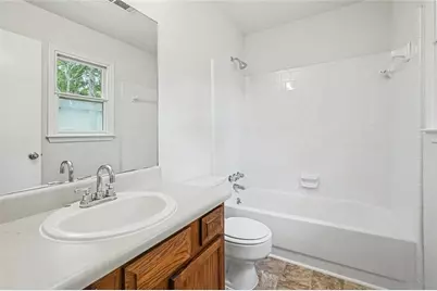 220 Summer Pond Trail, Lawrenceville, GA 30046 - Photo 6
