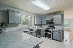 2100 Green Tree Ct, Lithonia, GA 30058 - Photo 8