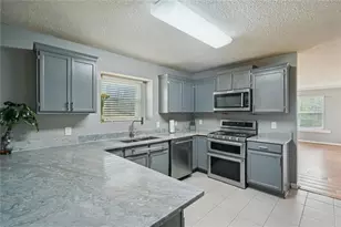 2100 Green Tree Ct, Lithonia, GA 30058 - Photo 8