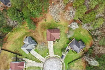 2100 Green Tree Court, Lithonia, GA 30058 - Photo 4