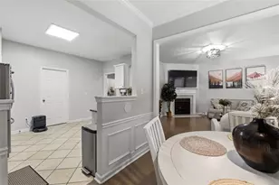 4922 Berkeley Oak Cir, Peachtree Corners, GA 30092 - Photo 10