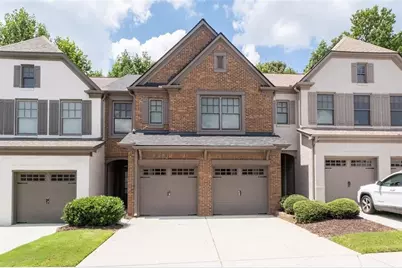 4922 Berkeley Oak Circle, Peachtree Corners, GA 30092 - Photo 1