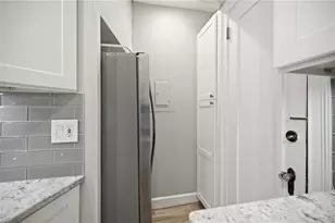 2222 Peachtree Rd NW, Atlanta, GA 30309 - Photo 18