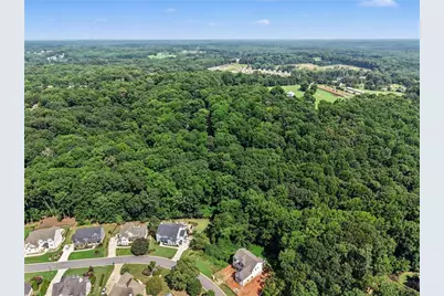 3979 Meadowland Drive, Jefferson, GA 30549 - Photo 4