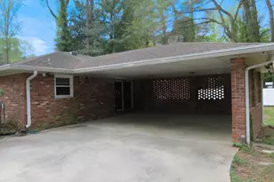 2705 Hayden Dr, East Point, GA 30344 - Photo 2