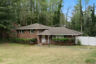 2705 Hayden Dr, East Point, GA 30344 - Photo 18