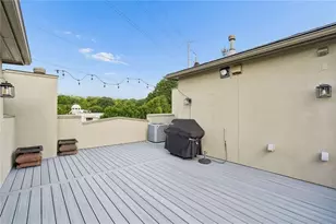 1380 Parkview Ln NE, Atlanta, GA 30324 - Photo 38