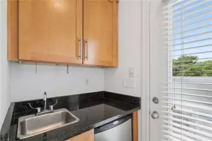 1380 Parkview Ln NE, Atlanta, GA 30324 - Photo 36